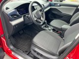 Certified 2023 Volkswagen Taos SE image 3