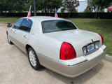 Used 2006 Lincoln Town Car Signature image 6