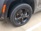 Used 2021 Jeep Grand Cherokee L Laredo image 2