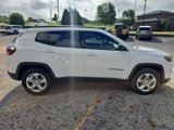 Used 2023 Jeep Compass Latitude image 4