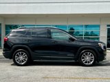 Used 2024 GMC Terrain SLT image 3