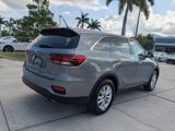 Used 2019 Kia Sorento L image 4