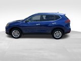Used 2020 Nissan Rogue SV image 2