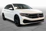Used 2023 Volkswagen Jetta SE image 2
