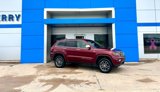 Used 2017 Jeep Grand Cherokee Limited w/ Luxury Group II image 2