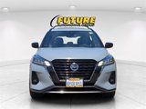 Used 2021 Nissan Kicks SR image 2