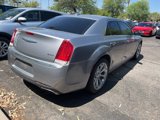 Used 2018 Chrysler 300 Limited image 5