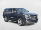 Used 2017 Cadillac Escalade Luxury image 3
