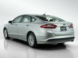 Used 2016 Ford Fusion SE image 3
