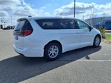 Used 2023 Chrysler Pacifica Touring-L image 3