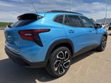 New 2025 Chevrolet Trax RS w/ Sunroof Package image 3