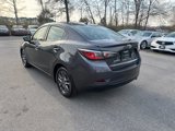 Used 2019 Toyota Yaris LE image 4