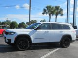 Used 2023 Jeep Grand Cherokee L Laredo image 2