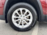 Used 2020 Jeep Cherokee Latitude w/ Cold Weather Group image 3