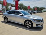 Used 2020 Volkswagen Passat 2.0T SEL image 3