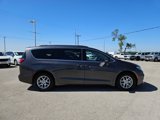 Used 2022 Chrysler Pacifica Touring-L image 2