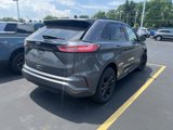 Used 2022 Ford Edge SE image 2