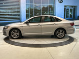 Used 2021 Volkswagen Jetta R-Line w/ R-Line Cold Weather Package image 4