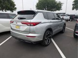 Used 2022 Mitsubishi Outlander ES image 3