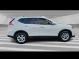 Used 2016 Nissan Rogue SV image 3