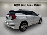 Used 2022 GMC Terrain Denali w/ Denali Premium Package image 3