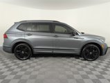 Used 2022 Volkswagen Tiguan SE R-Line image 3