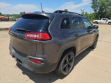 Used 2018 Jeep Cherokee Latitude w/ Altitude Package image 5