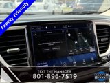 Used 2021 Chrysler Pacifica Touring-L image 3