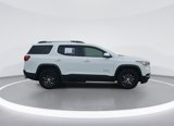 Used 2018 GMC Acadia SLT image 2