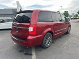 Used 2015 Chrysler Town & Country S image 5