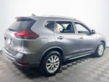 Used 2018 Nissan Rogue SV image 4