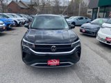 Used 2024 Volkswagen Taos SE image 2