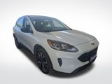 Certified 2022 Ford Escape SE w/ SE Sport Appearance Package image 3