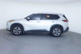 Used 2022 Nissan Rogue SV image 2