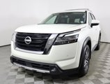 Used 2022 Nissan Pathfinder SL image 3