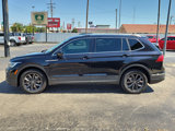 Used 2022 Volkswagen Tiguan SE w/ Panoramic Sunroof Package image 6