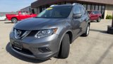Used 2016 Nissan Rogue SV image 3
