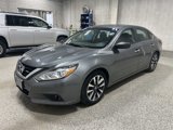 Used 2017 Nissan Altima 2.5 SV image 2