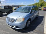Used 2013 Chrysler Town & Country Touring-L w/ Entertainment Group #2 image 6
