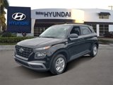 Certified 2022 Hyundai Venue SE w/ Cargo Package image 3