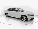 Used 2018 Volkswagen Passat 2.0T SE w/ SE Lighting Package image 4