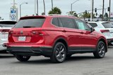 Certified 2022 Volkswagen Tiguan SE image 5