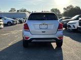 Certified 2022 Chevrolet Trax LT w/ LT Convenience Package image 5
