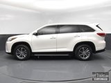 Used 2019 Toyota Highlander XLE image 3