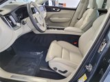 Used 2019 Volvo XC60 T5 Momentum w/ Premium Package image 5