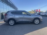 Used 2018 Nissan Rogue SV image 4