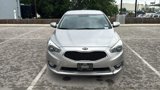 Used 2014 Kia Cadenza Premium image 2
