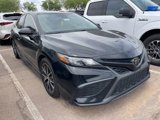 Used 2022 Toyota Camry SE image 2