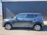 Used 2025 Kia Soul LX image 2