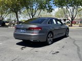 Used 2022 Volkswagen Passat 2.0T SE image 4